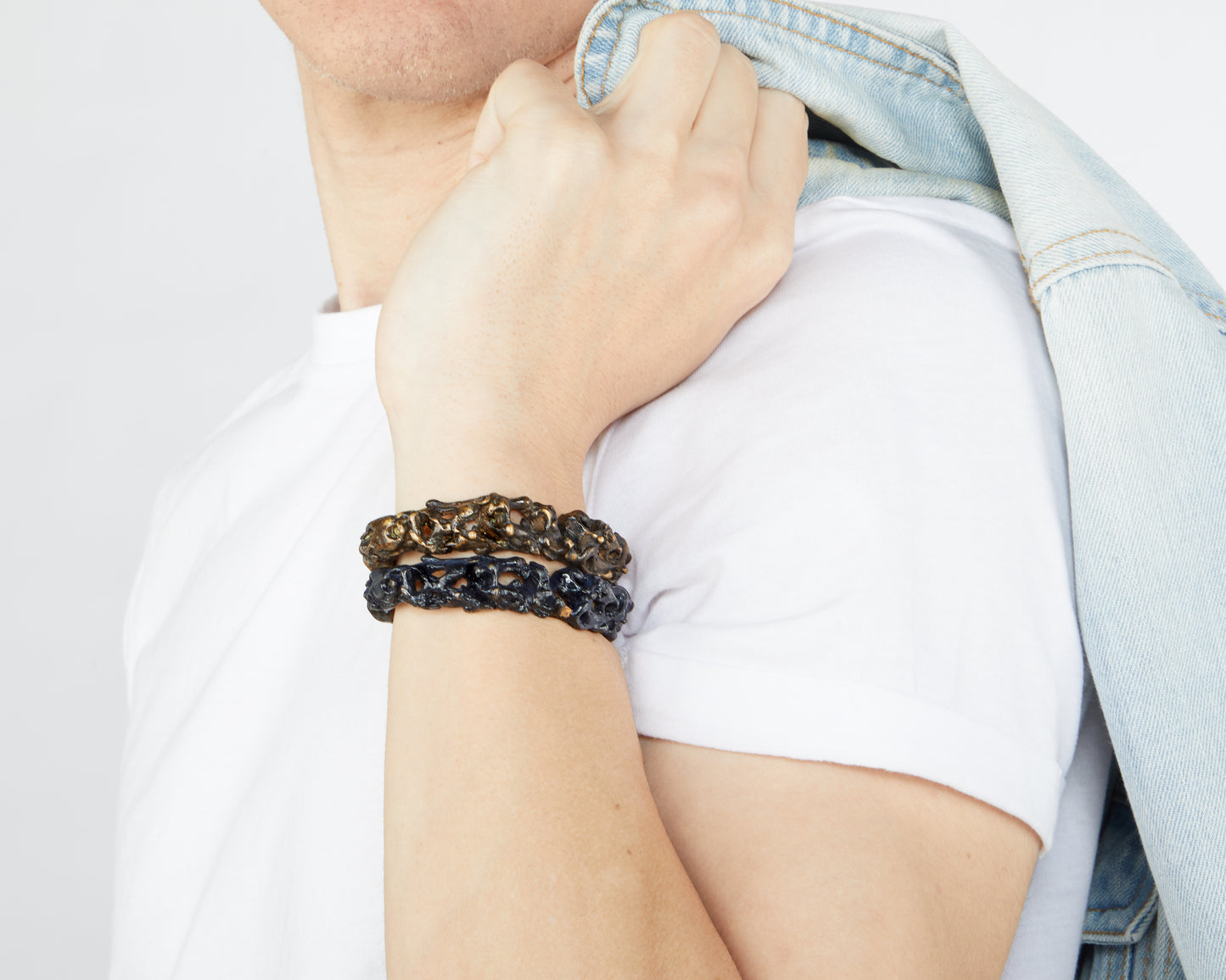 Bracciale Rigido | Studio di un Liquido