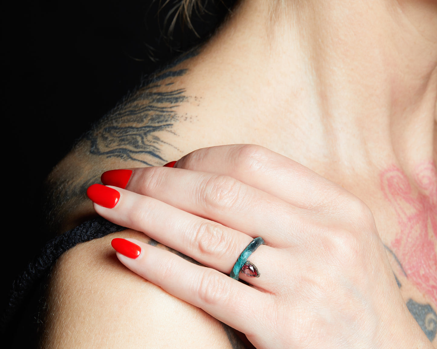 Anello Solitario in Bronzo con Zircone taglio a Goccia