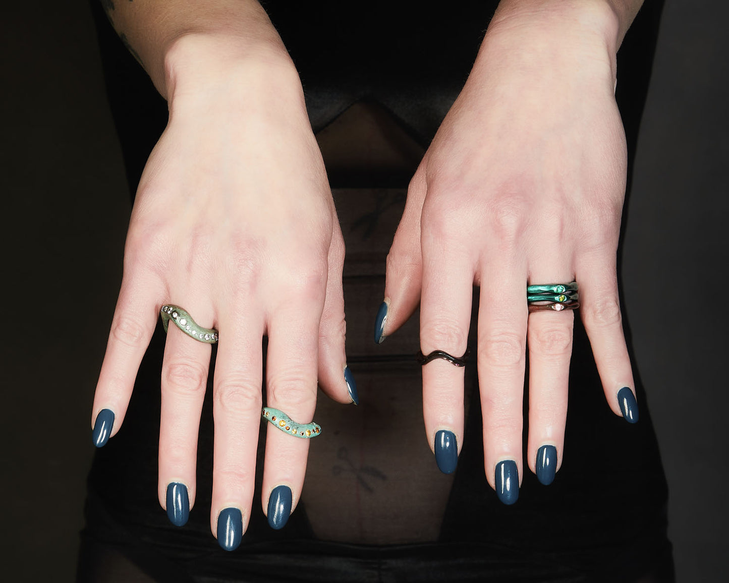 Anello Solitario in Bronzo con Granato Naturale