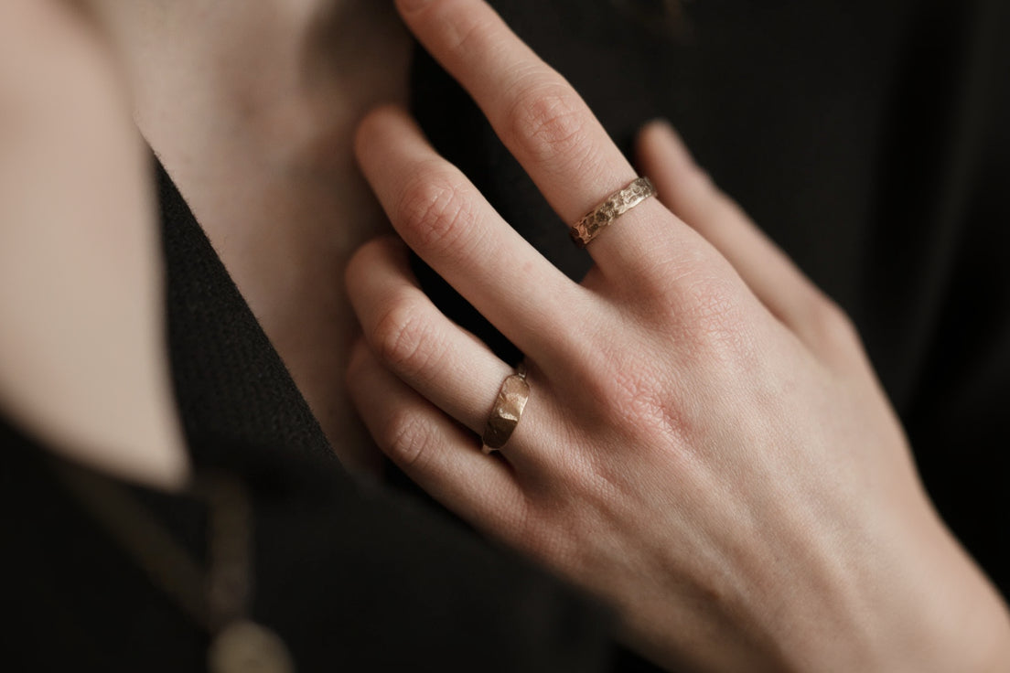 Fedi Nuziali Mantovana Martellata in Bronzo