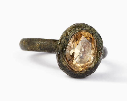 Anello Solitario con Pietra Dura Sintetica