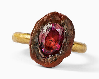 Anello Solitario in Bronzo e Ottone | Pietra Dura Sintetica Rosa